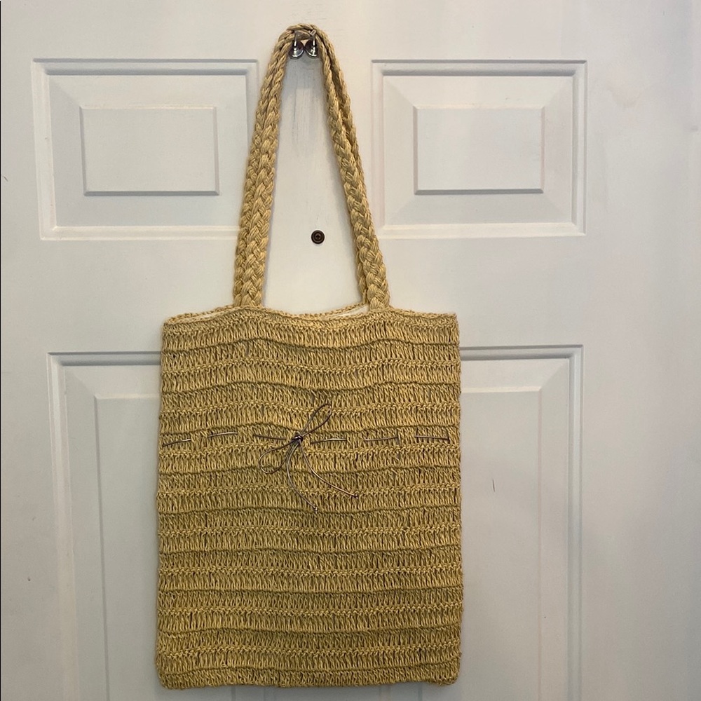 GAP Cream Tote Bag with Woven Straw Material and Braided Handles and metal bow